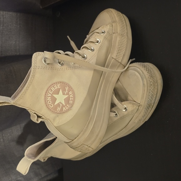 GUC Converse Sneakers - Picture 3 of 5